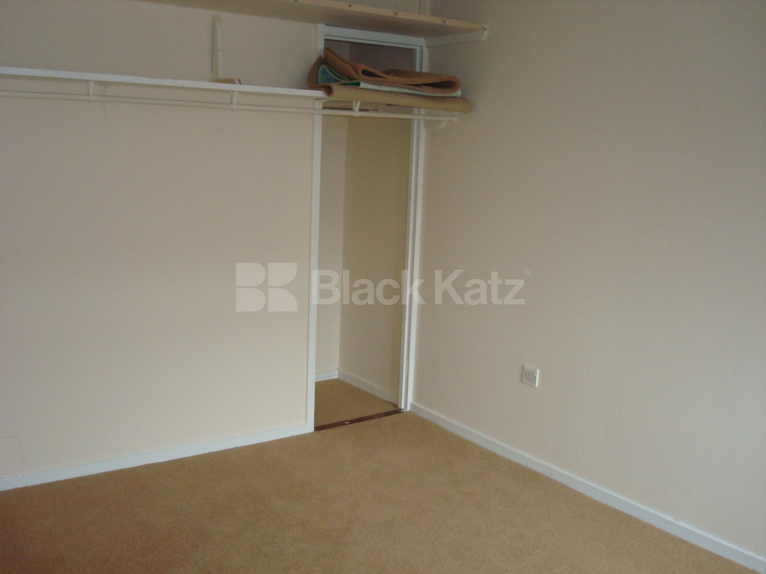 			New Instruction, 5 Bedroom, 1 bath, 1 reception Flat			 North Road, Calidonian Road N7